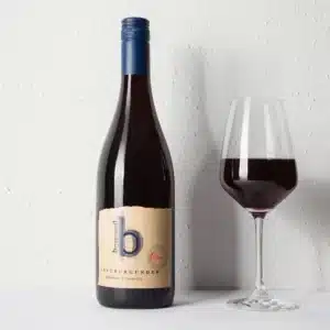 Sachfoto_einer_Weinflasche_Hintergrund